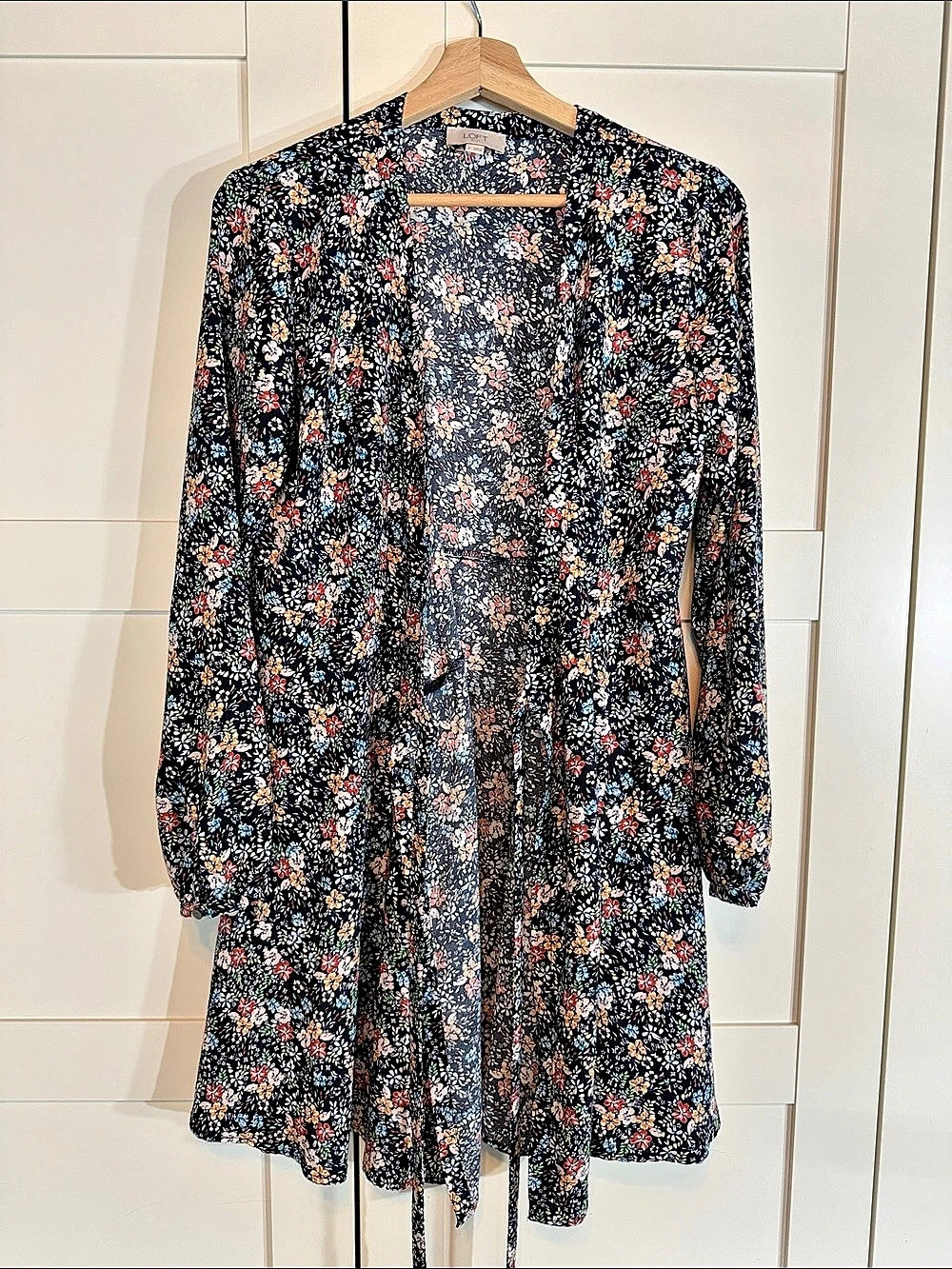 LOFT Floral Mini Dress in Black Size 2 Like New B18